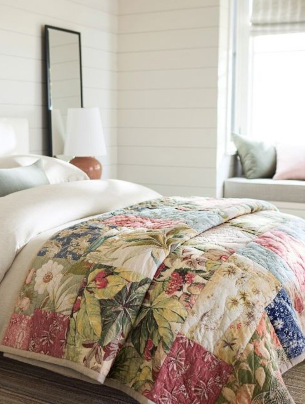 EUC Pottery Barn Patchwork Quilt Lanai Queen Reversible Embroidered